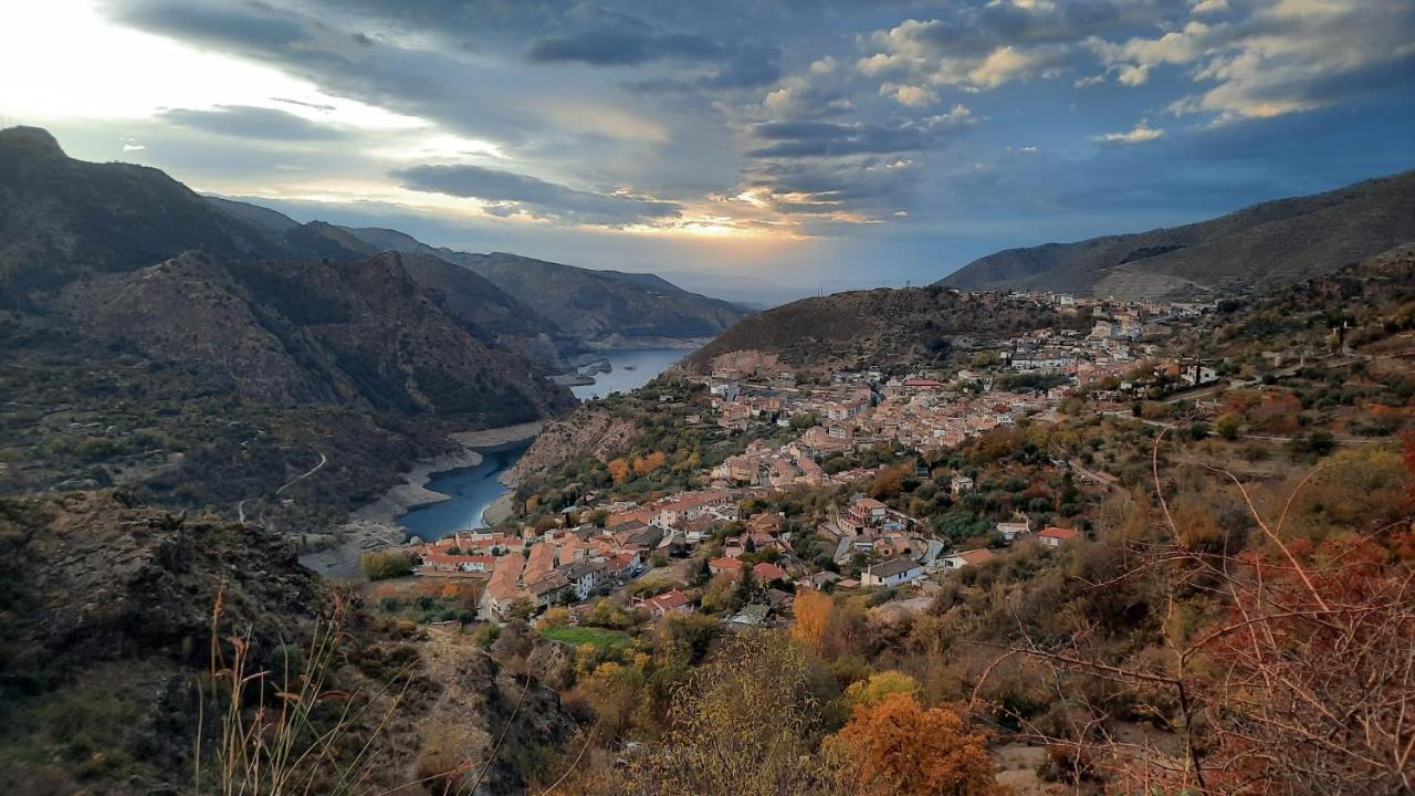 El Hogar De Mercedes Guejar Sierra Kültér fotó